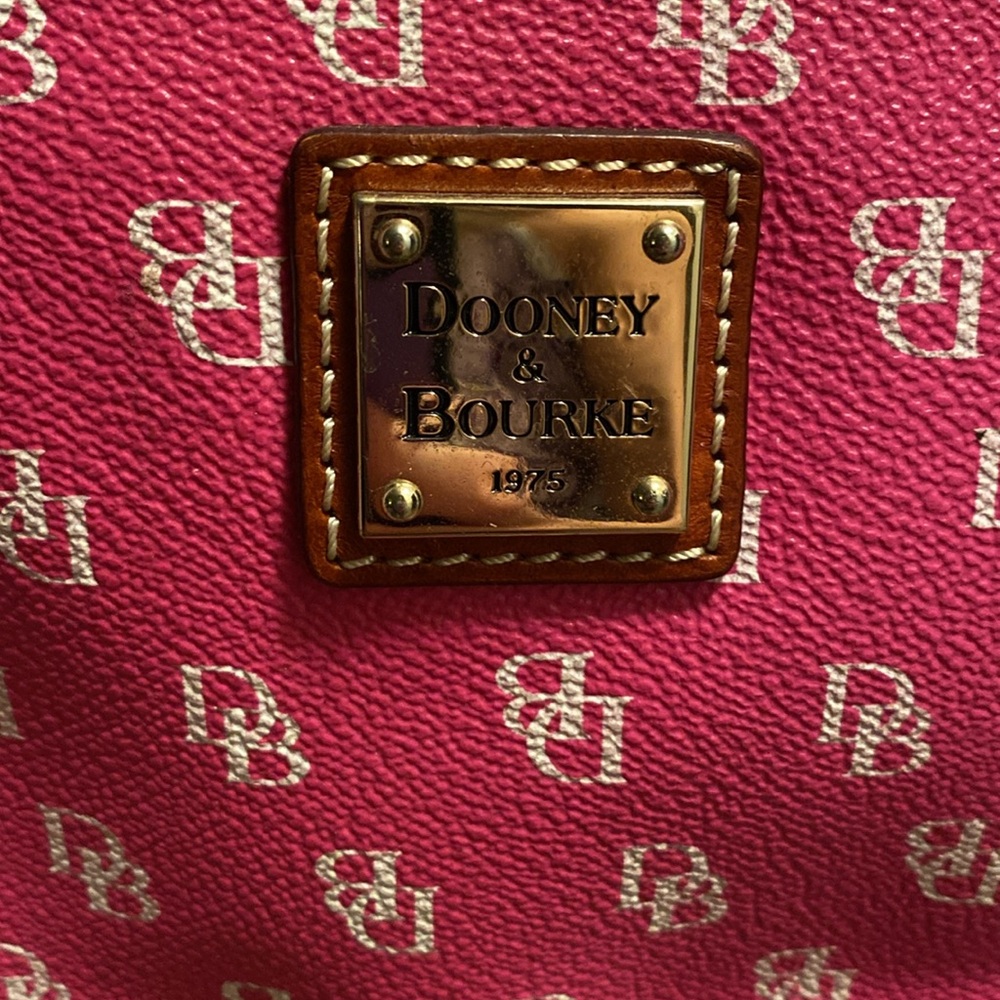 Dooney & Bourke pink and brown leather shoulder bag. - Picture 3 of 13